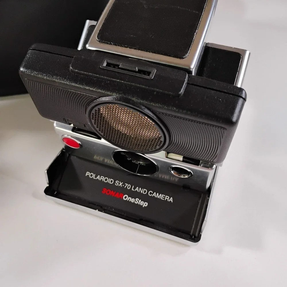 POLAROID SX-70 Sonar One Step Folding/Collapsible Land Camera W/ Extras